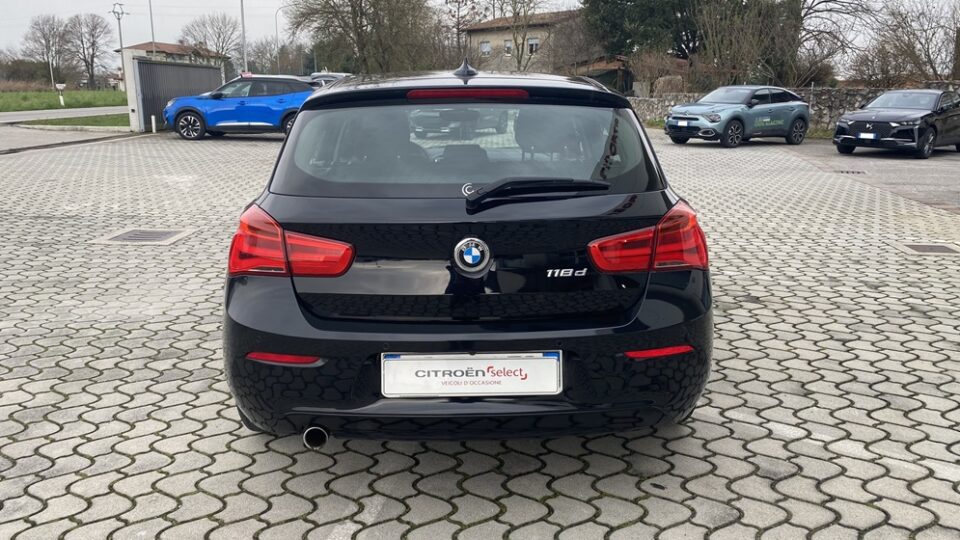 BMW 118d 5p. ADVANTAGE